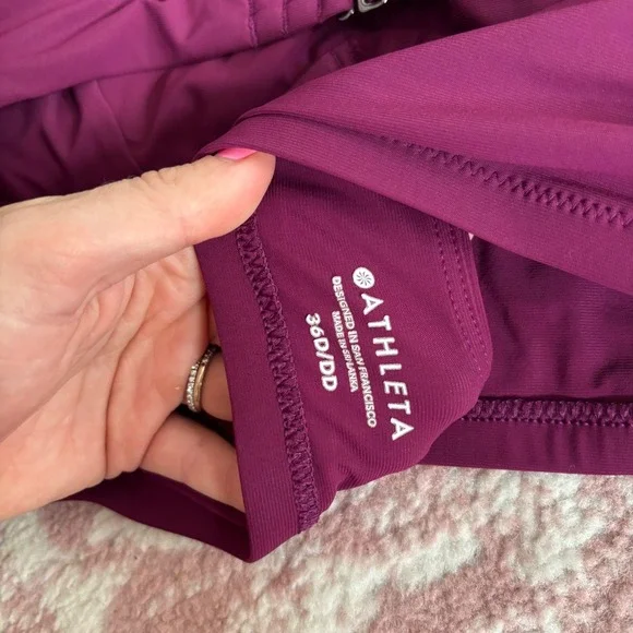 Athleta Womens Plum Purple Underwire Tankini Swim Top 36D/DD Ruched Adjustable - Picture 3 of 3